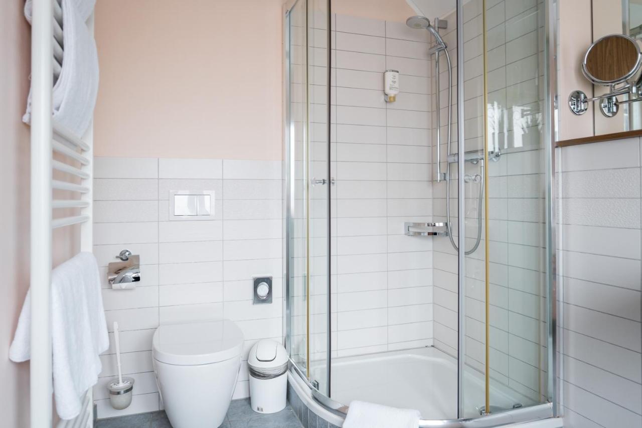 Point Hotel Apartments And Rooms เดรสเดน ภายนอก รูปภาพ