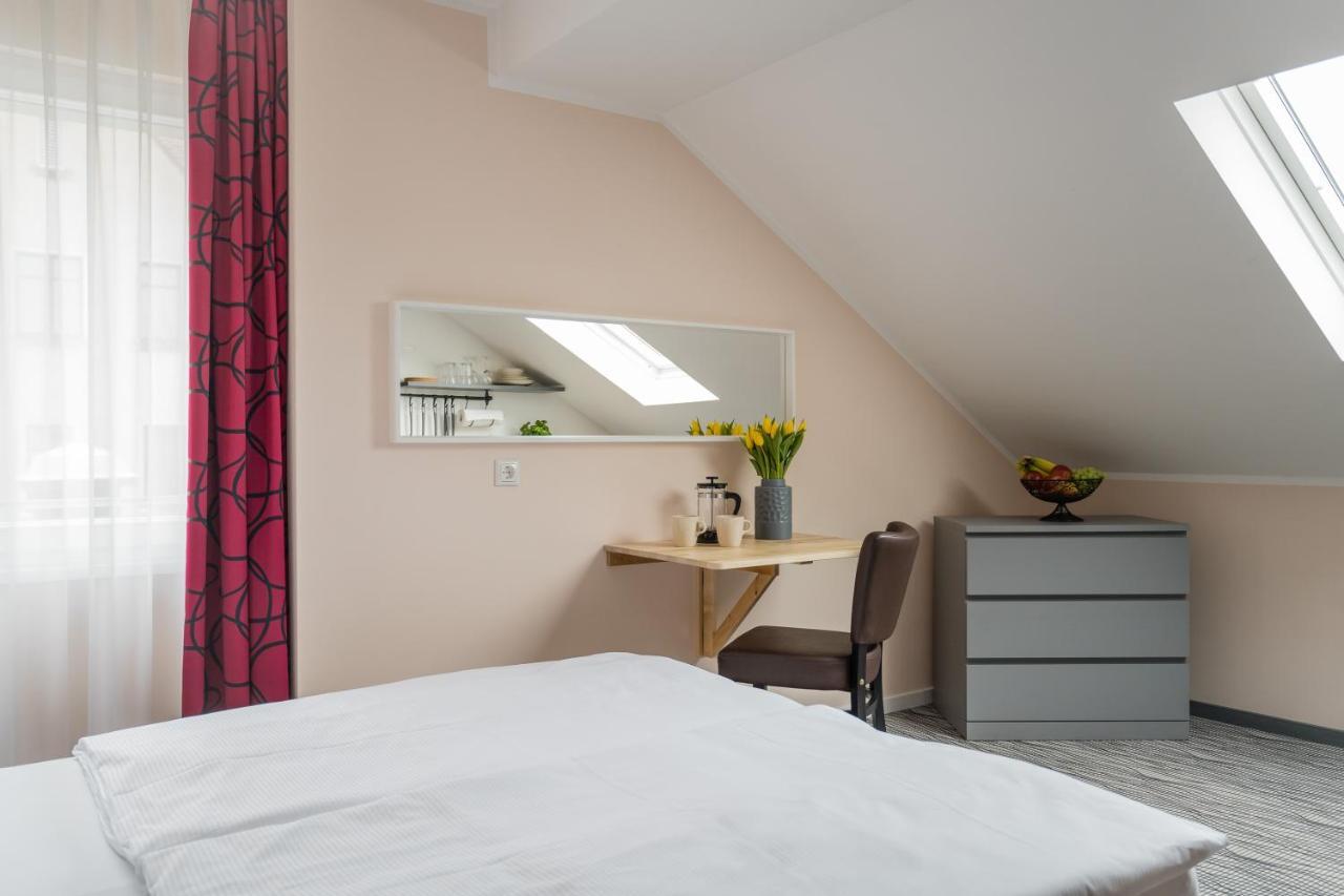Point Hotel Apartments And Rooms เดรสเดน ภายนอก รูปภาพ